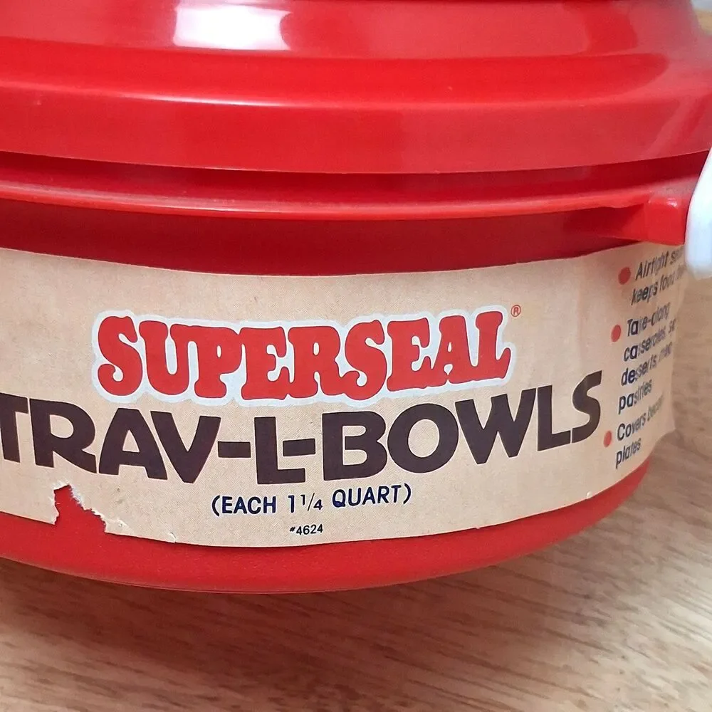 Vintage Superseal TRAV-L-BOWL Plastic 2 Quart Each Kitchen Storage Container Red